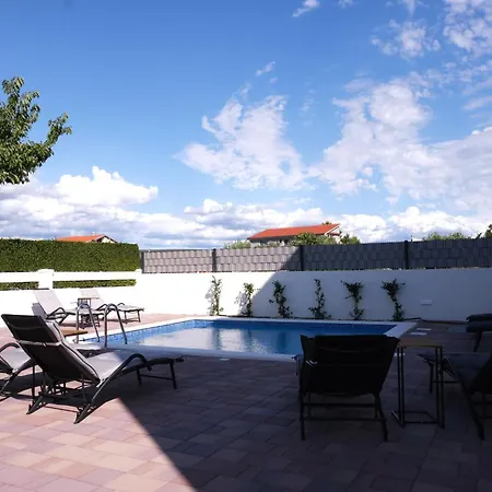 Apartment Seaside Serenity 